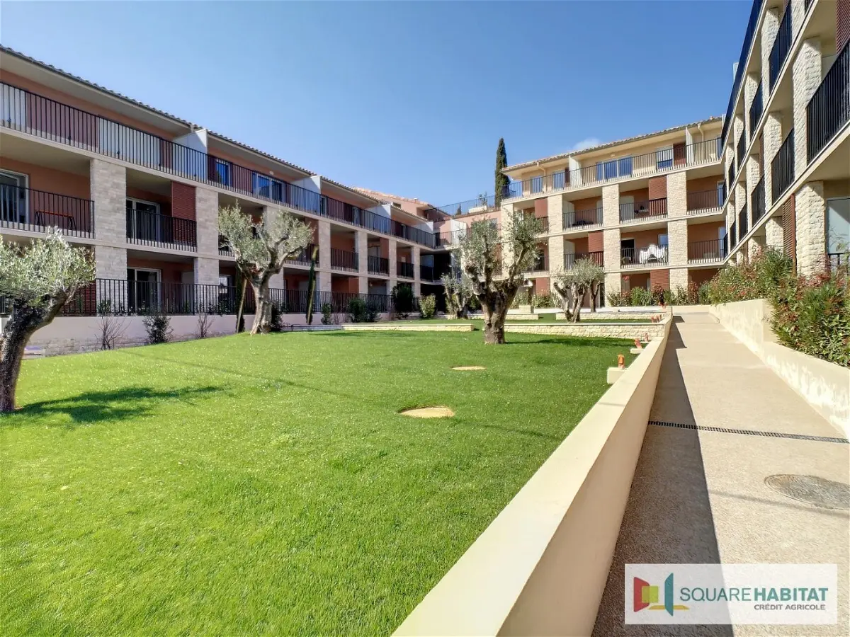 Appartement 2 pièces 46 m² · à Carros · 46,2 m² · 888 €/mois