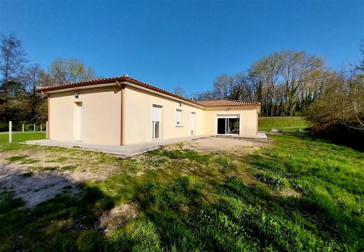 maisonà SAINT-DENIS-DE-PILE