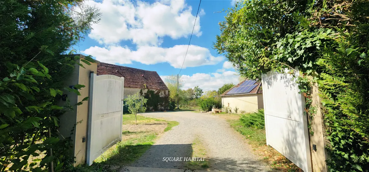 Maison 8 pièces 170 m² · à Aveze 72400 · 170 m² · 254 060 €