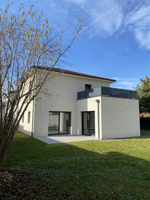 maisonà Meyzieu