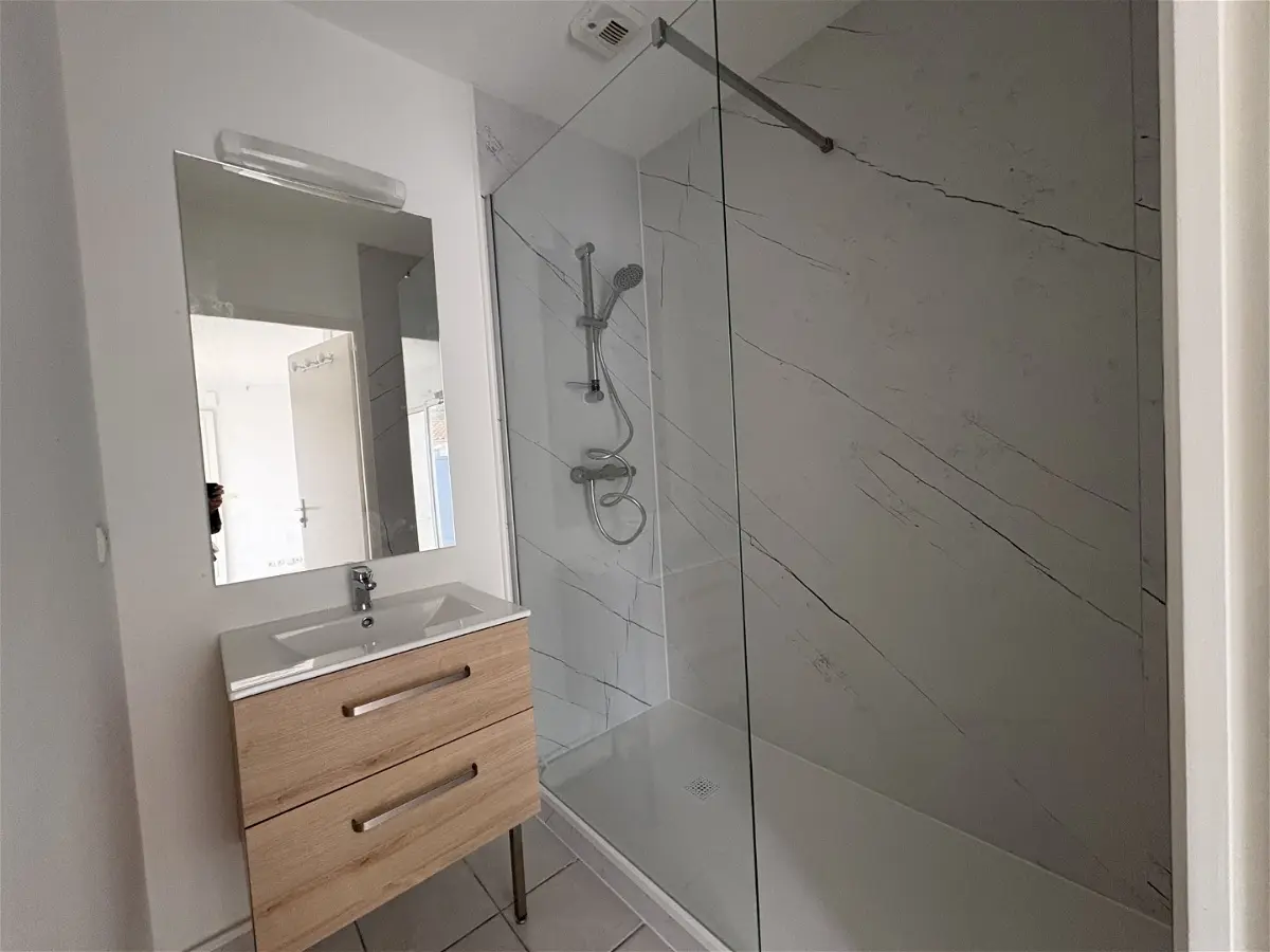 maisonà SAINT-GILLES-CROIX-DE-VI