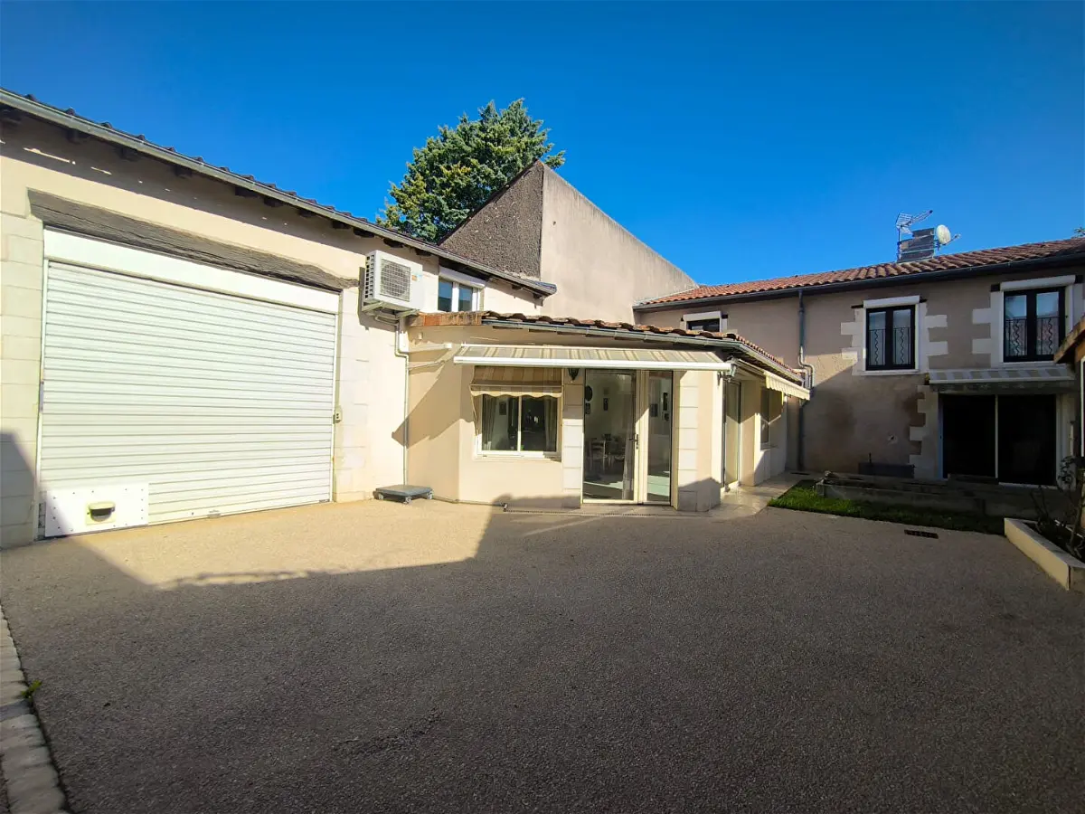 Achat maisonà NEUVILLE DE POITOU