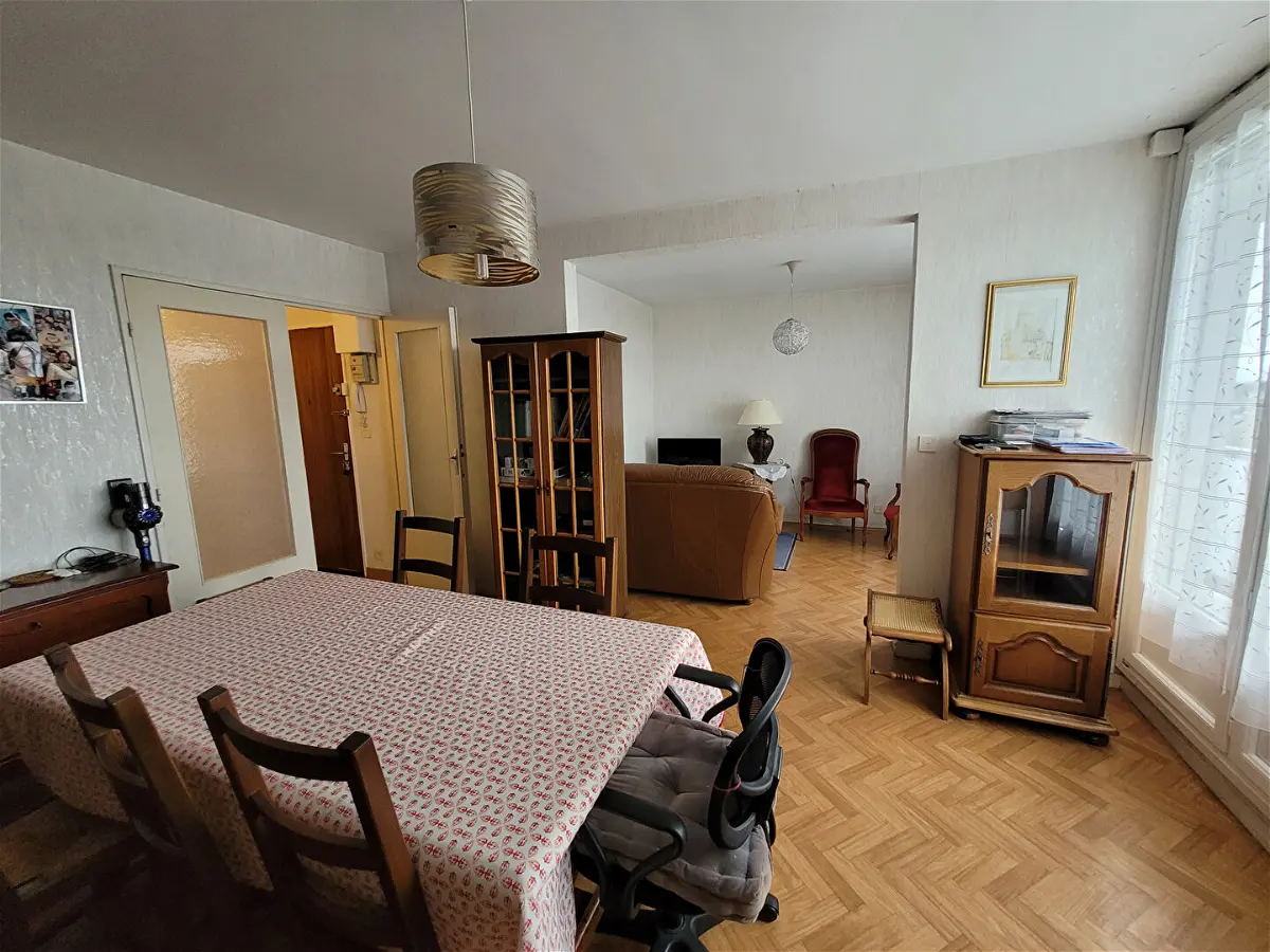 Achat appartementà FLEURY LES AUBRAIS