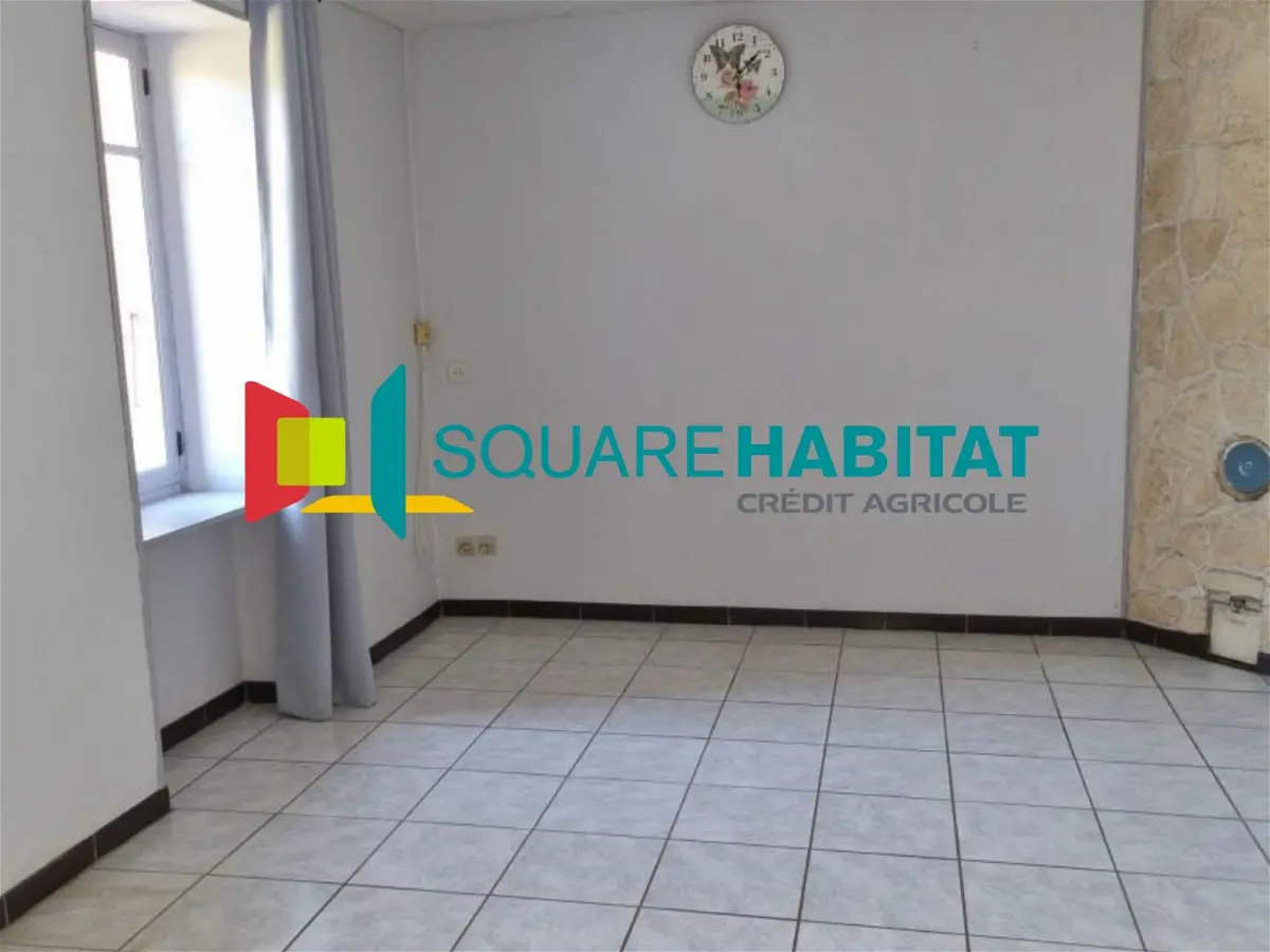 maisonà TROIS VEVRES