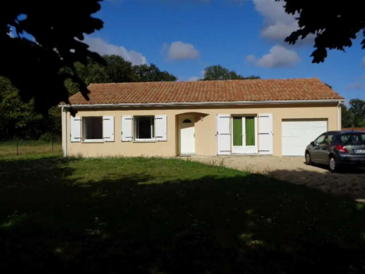 maisonà MIGNALOUX BEAUVOIR