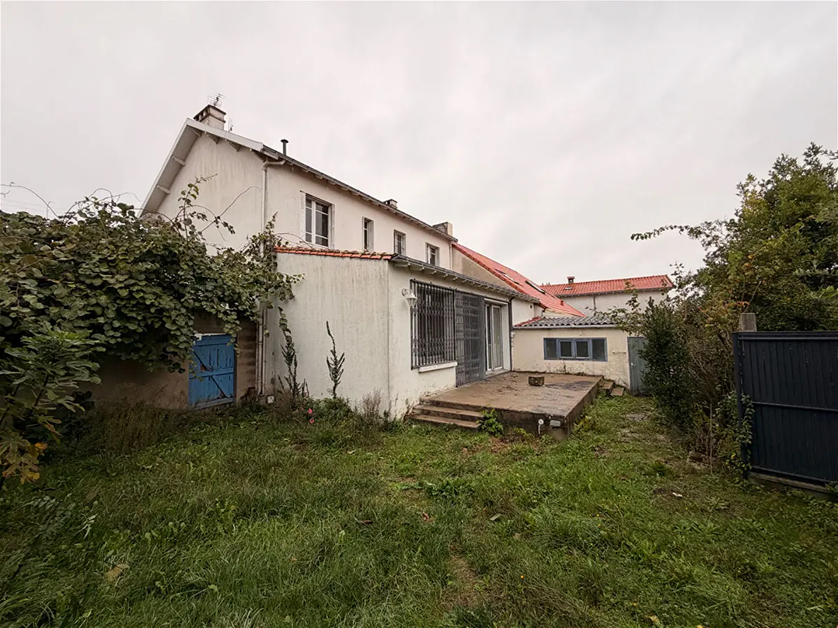 Maison 6 pièces 144 m² · à Saint-Sébastien-sur-Loire · 143,9 m² · 439 751 €