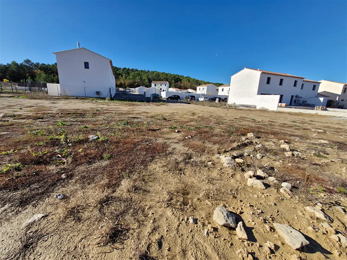 Achat terrainà LE PUY SAINTE REPARADE