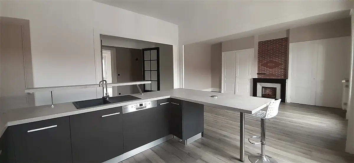Achat appartementà LE CHAMBON FEUGEROLLES