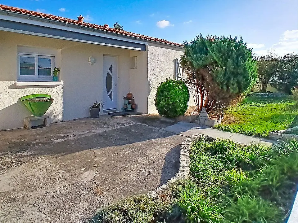 Maison 4 pièces 98 m² · à Esnandes · 98 m² · 296 000 €