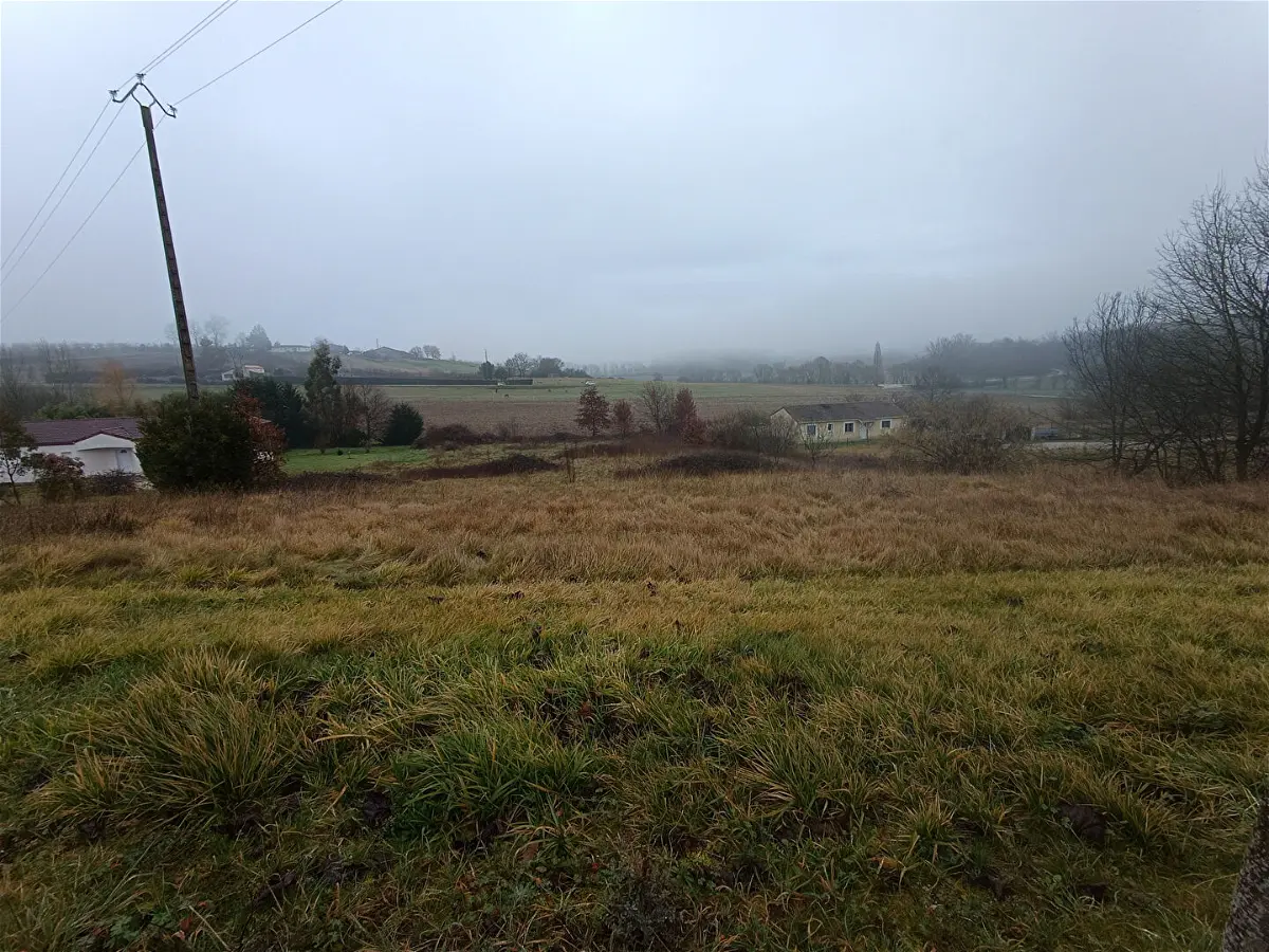 Achat terrainà MOULINET