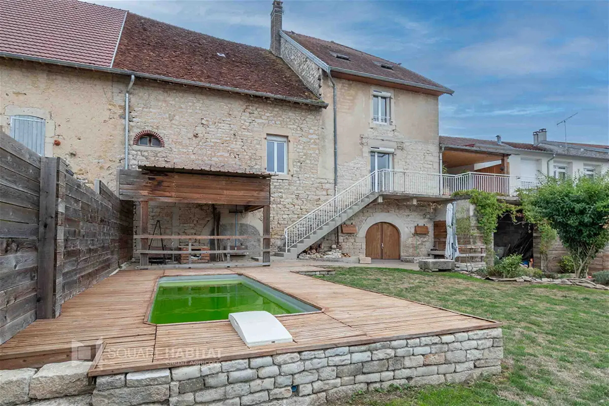 Maison 6 pièces 149 m² · à Lavigny · 149 m² · 249 000 €