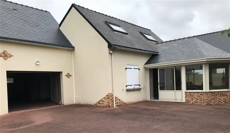 maisonà LA TURBALLE