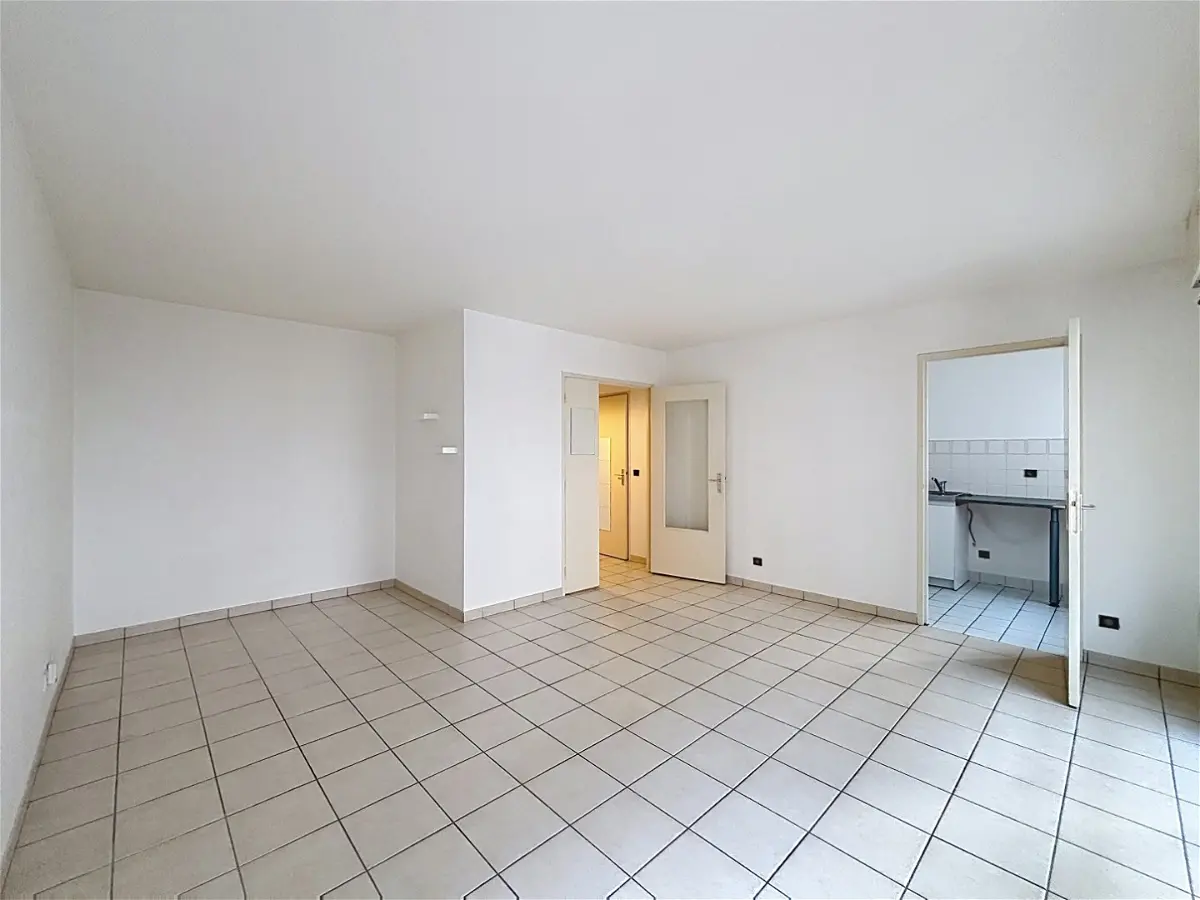 Appartement 1 pièce 37 m² · à Bordeaux · 37,2 m² · 592 €/mois