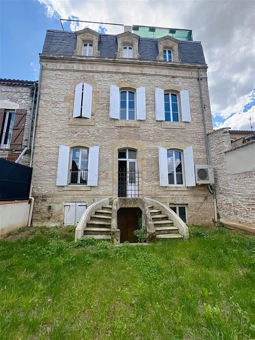 appartementà STE LIVRADE SUR LOT