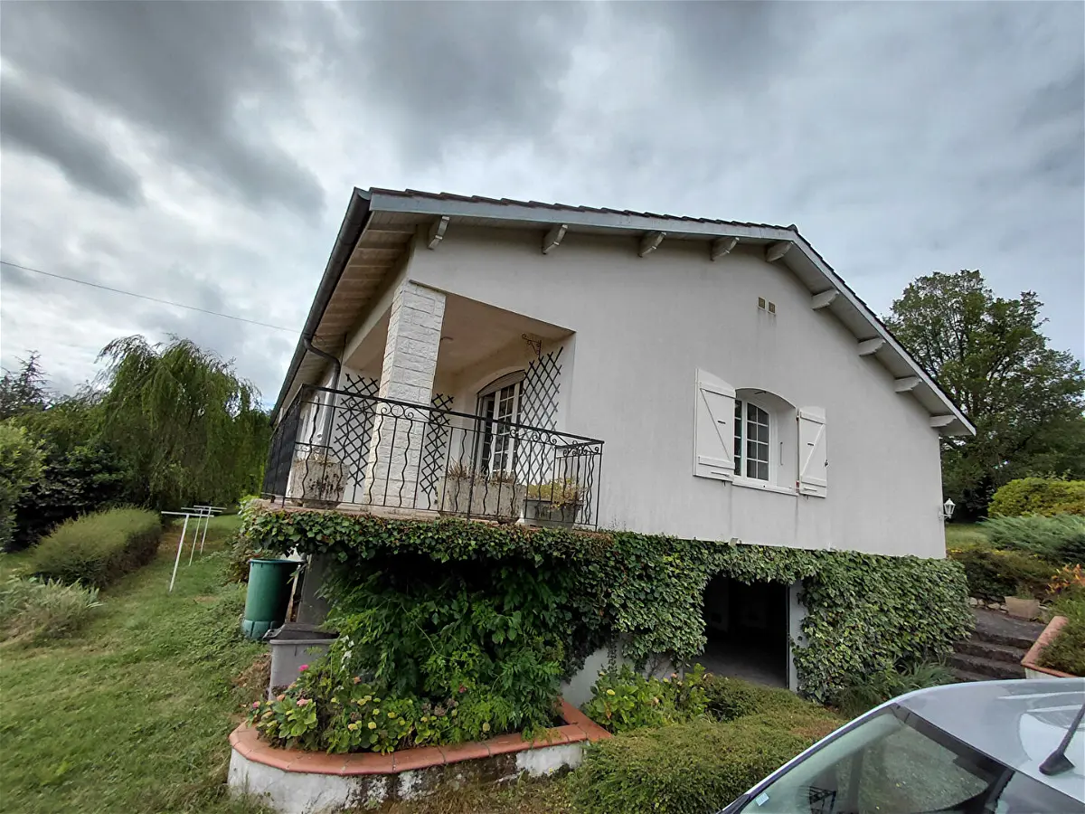 Maison 6 pièces 141 m² · à Auch · 141,2 m² · 280 000 €