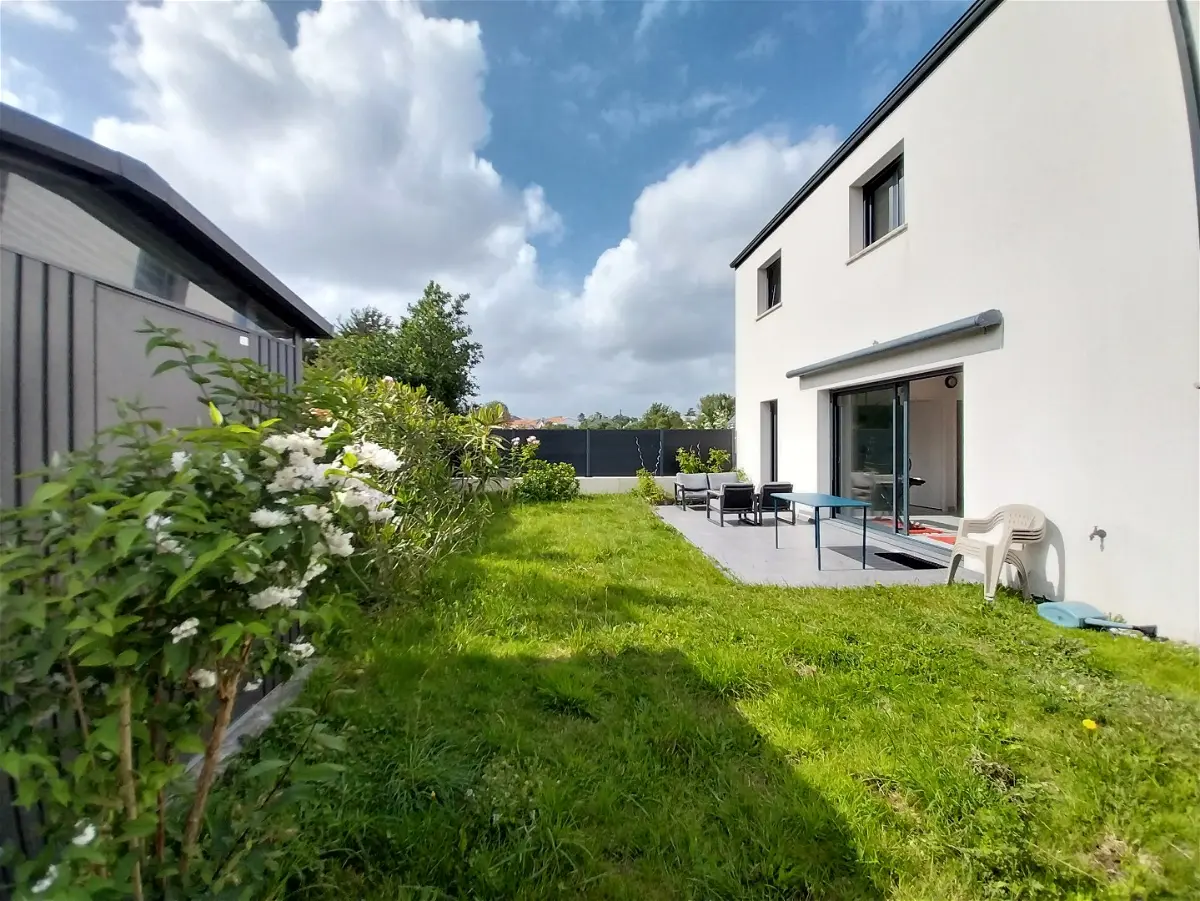 maisonà SAINT LUCE SUR LOIRE