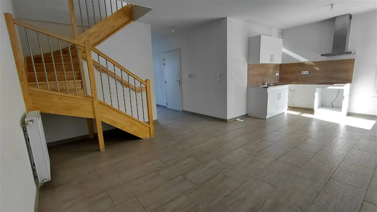 maisonà MONTEUX