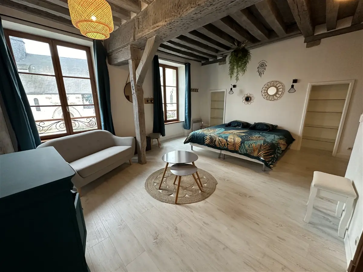 appartementà COUR CHEVERNY