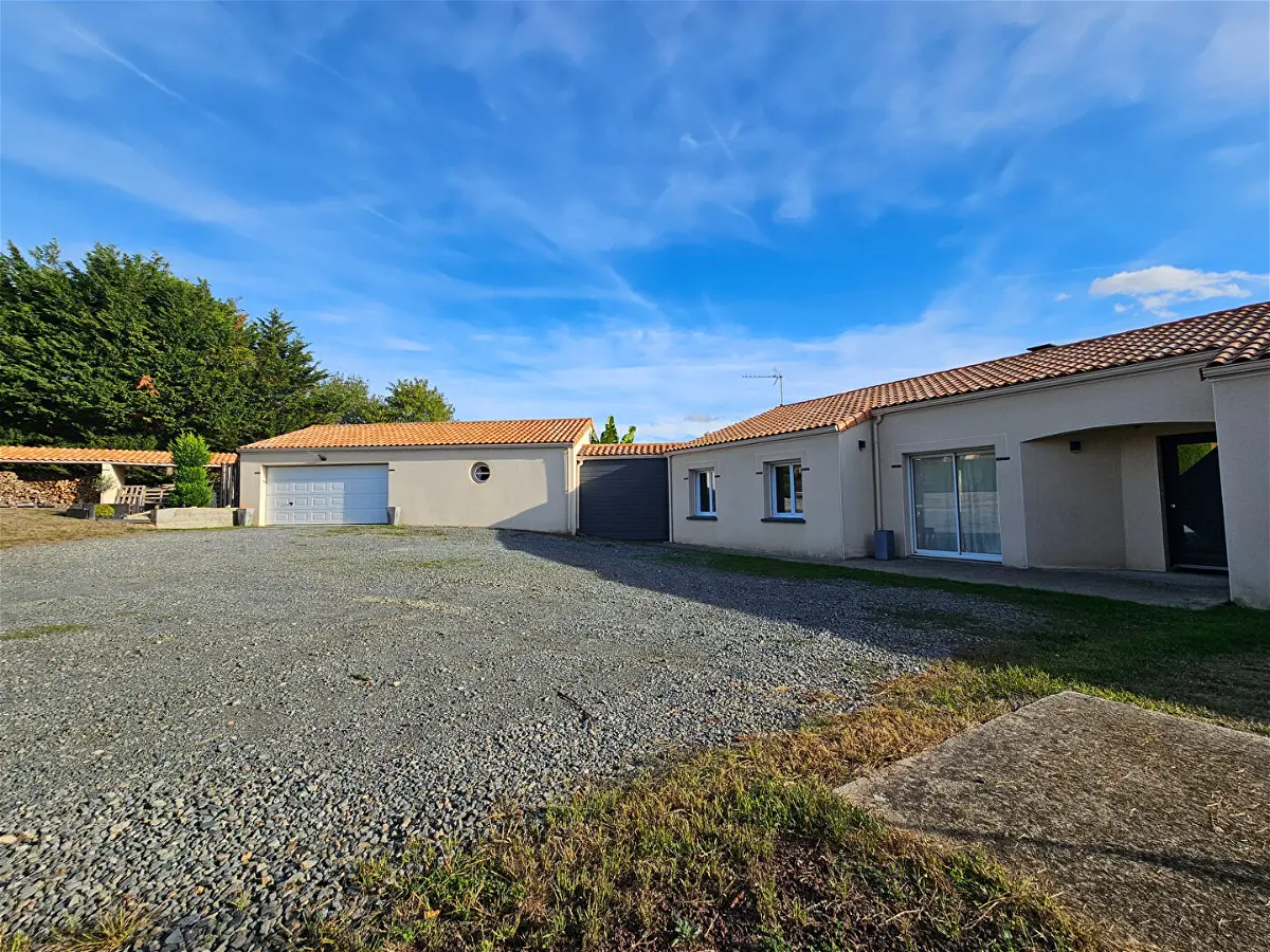 Maison 5 pièces 160 m² · à Chemillé-en-Anjou · 160 m² · 457 500 €