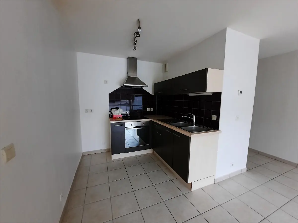 appartementà CRANVES SALES