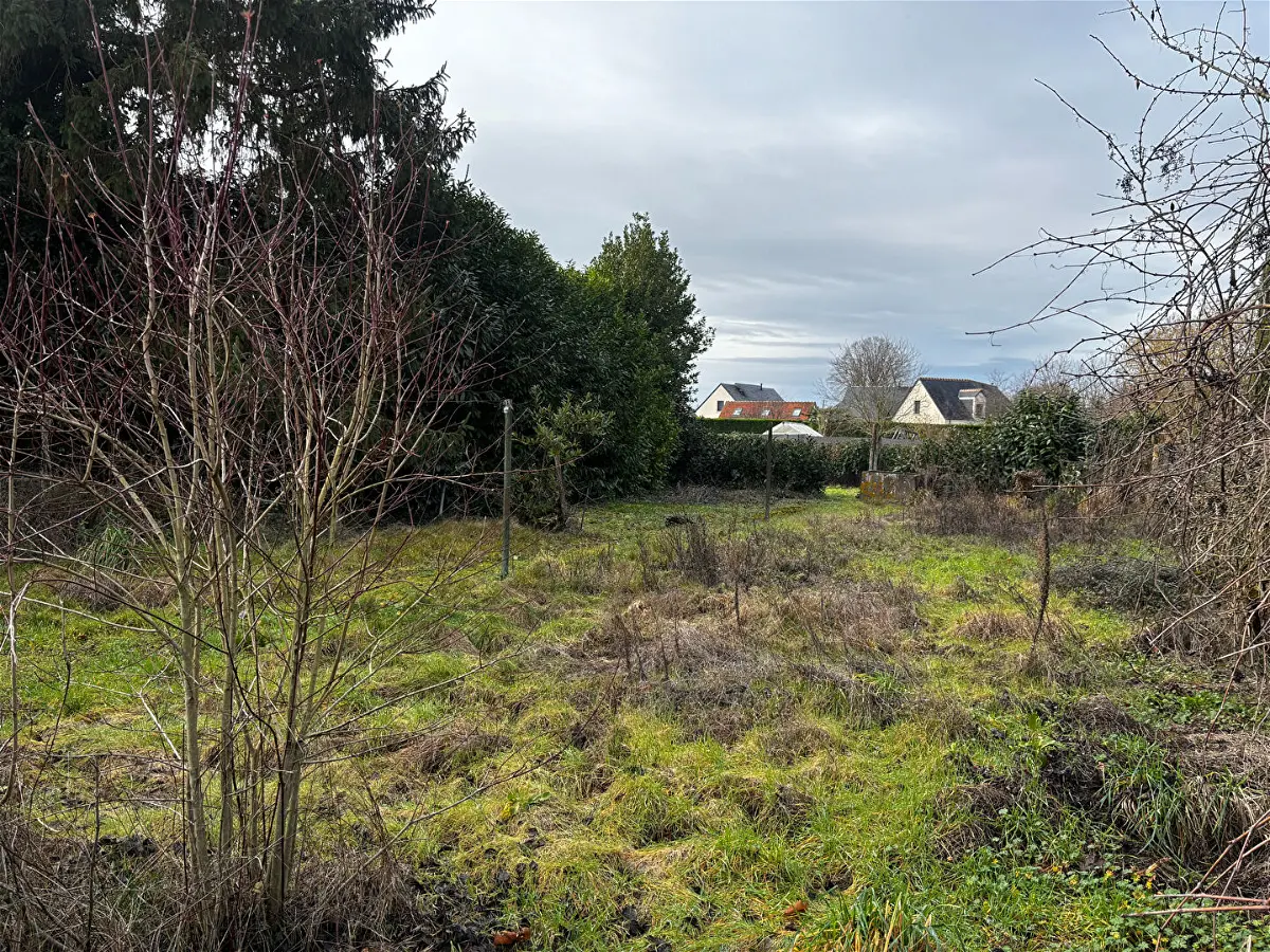 Achat terrainà ESVRES