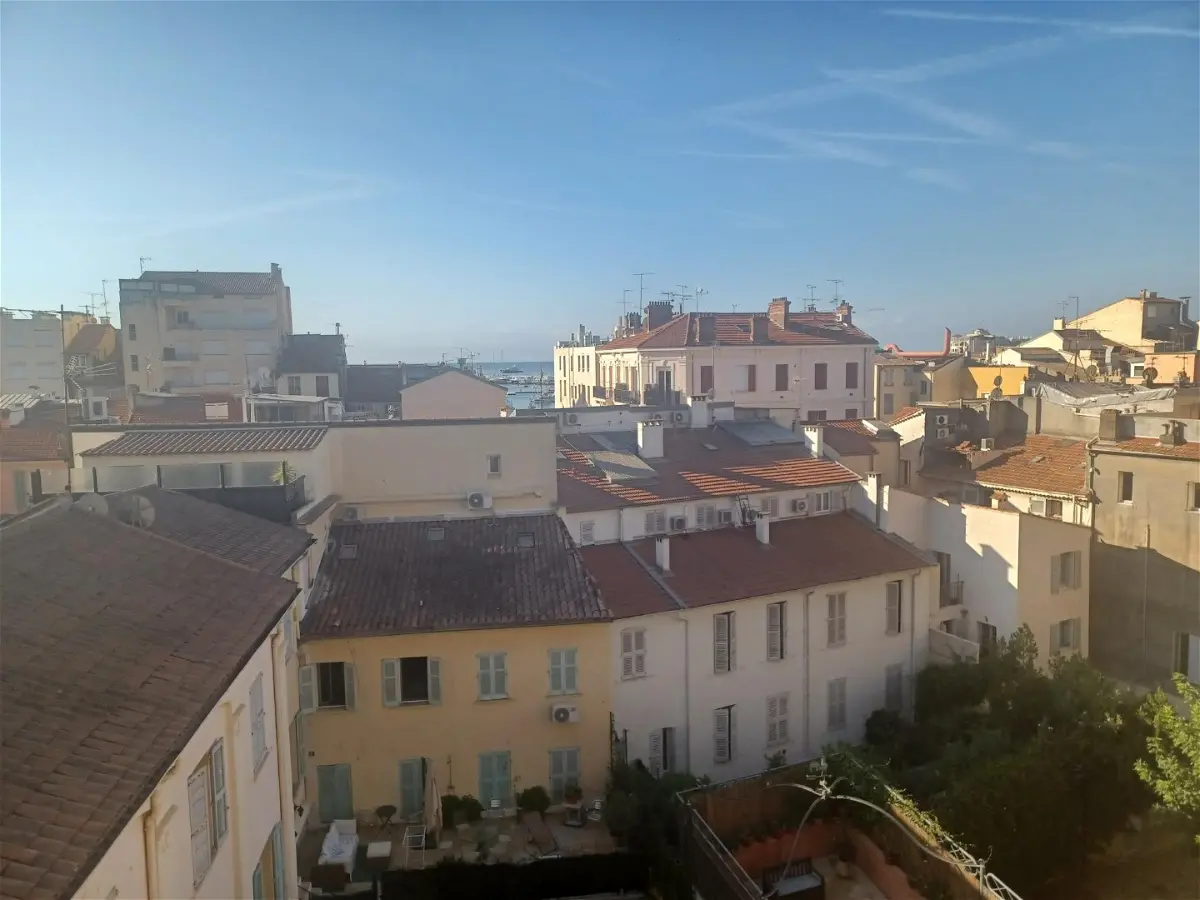 Appartement 2 pièces 47 m² · à Cannes · 46,9 m² · 1 533 €/mois