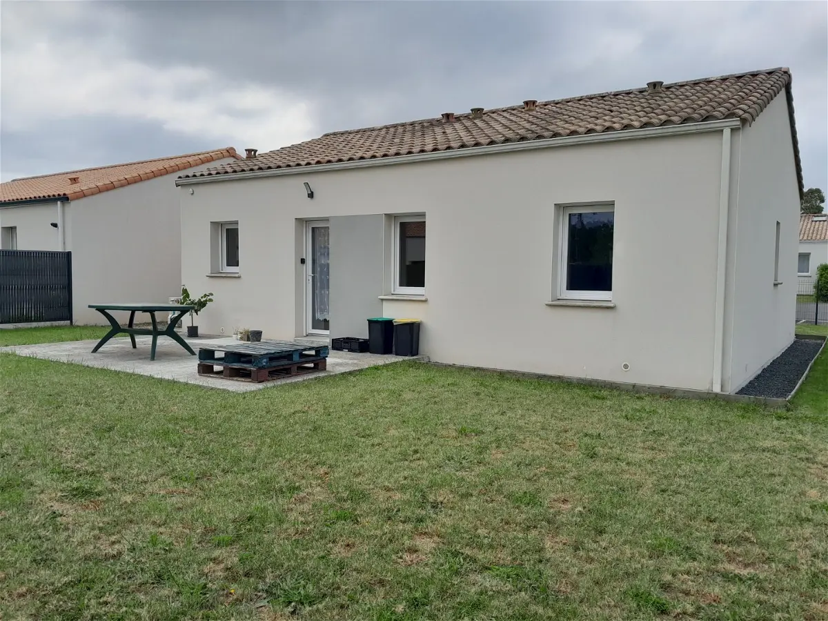 maisonà MAISDON SUR SEVRE
