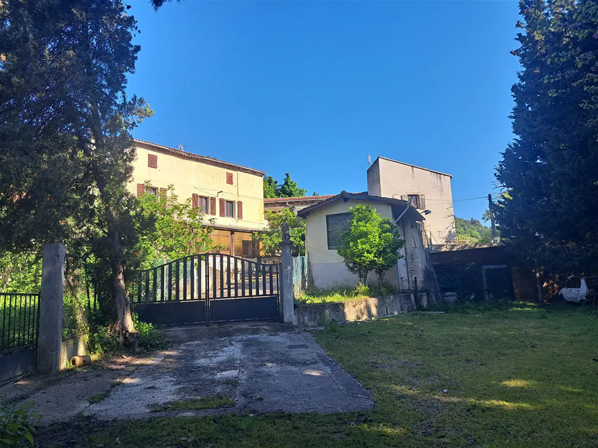 Achat maisonà SAINT JEAN DE MUZOLS