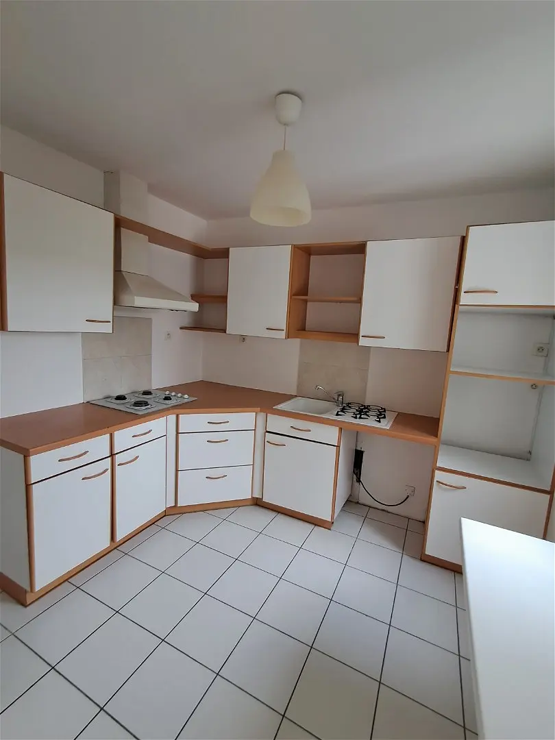 appartementà REZE