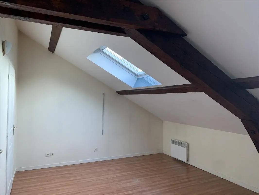 Appartement 1 pièce 17 m² · à Grenoble · 17,1 m² · 329 €/mois