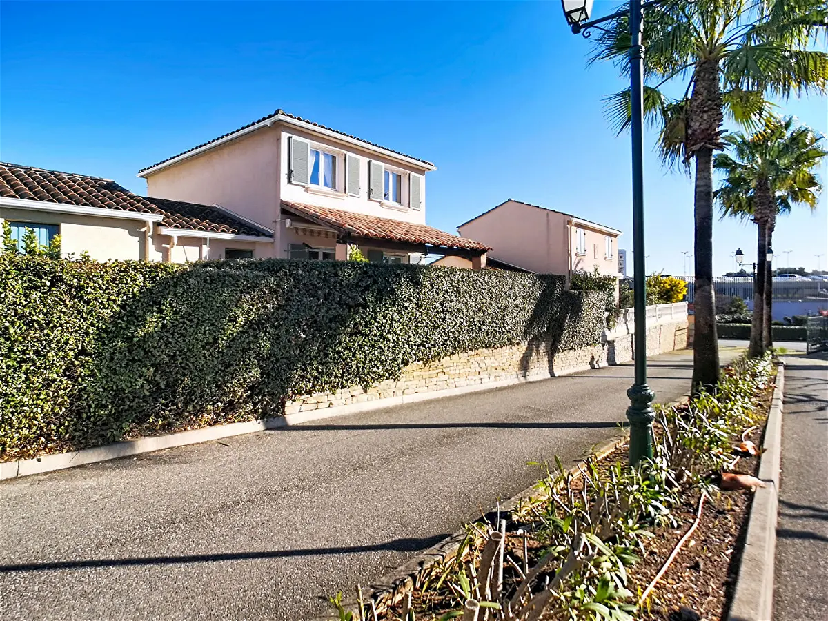 Achat maisonà FREJUS