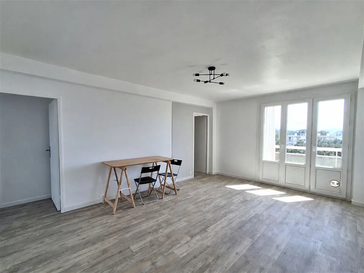 Achat appartementà SAINTE FOY LES LYON
