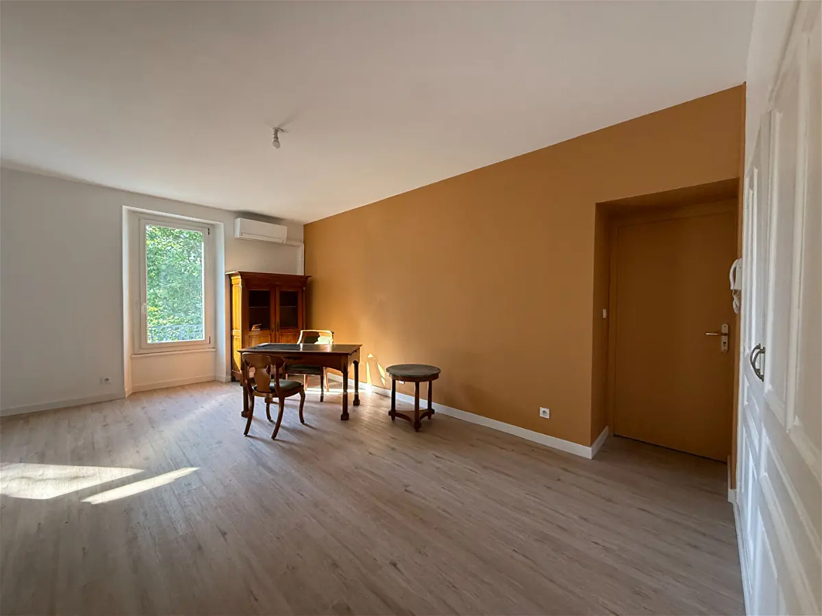 Appartement 4 pièces 74 m² · au Teil · 74,3 m² · 95 000 €