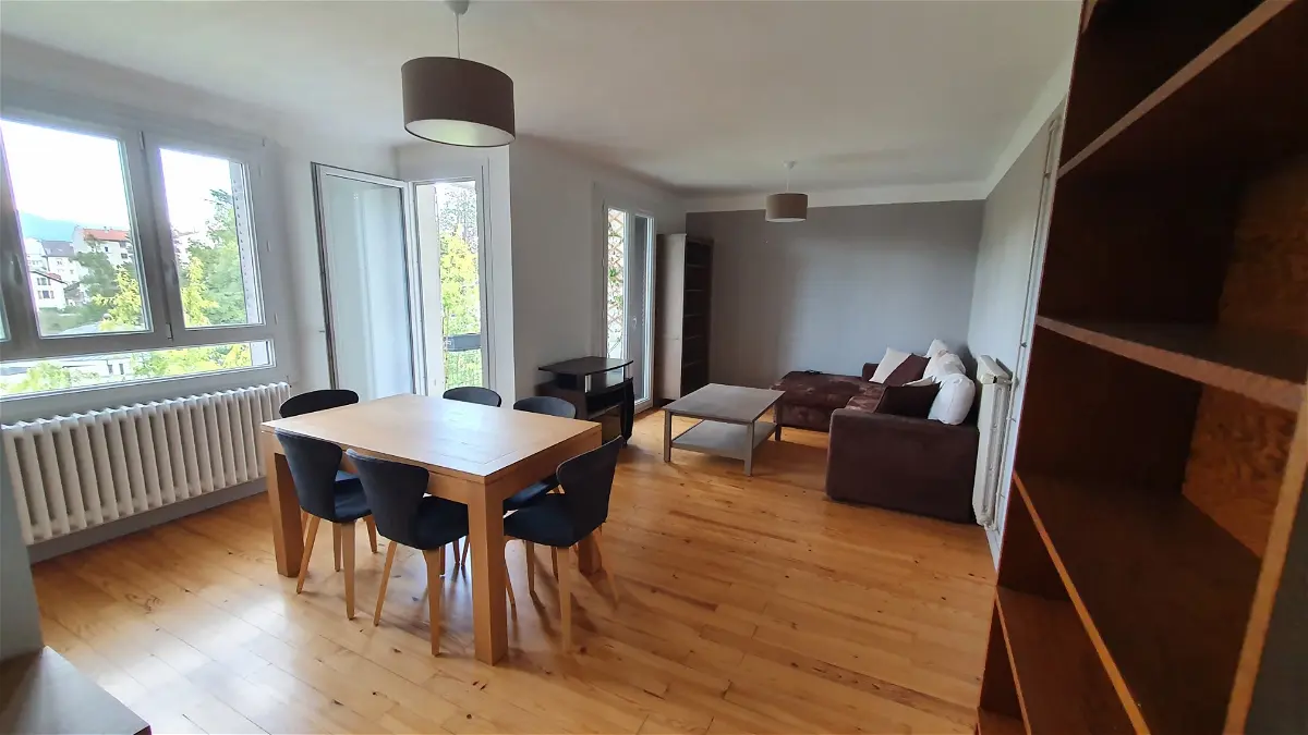 Appartement 4 pièces 74 m² · à Annemasse · 74 m² · 1 240 €/mois