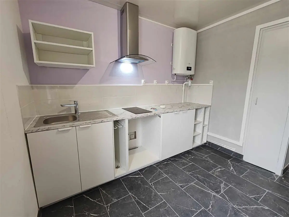 appartementà LAROCHE SAINT CYDROINE