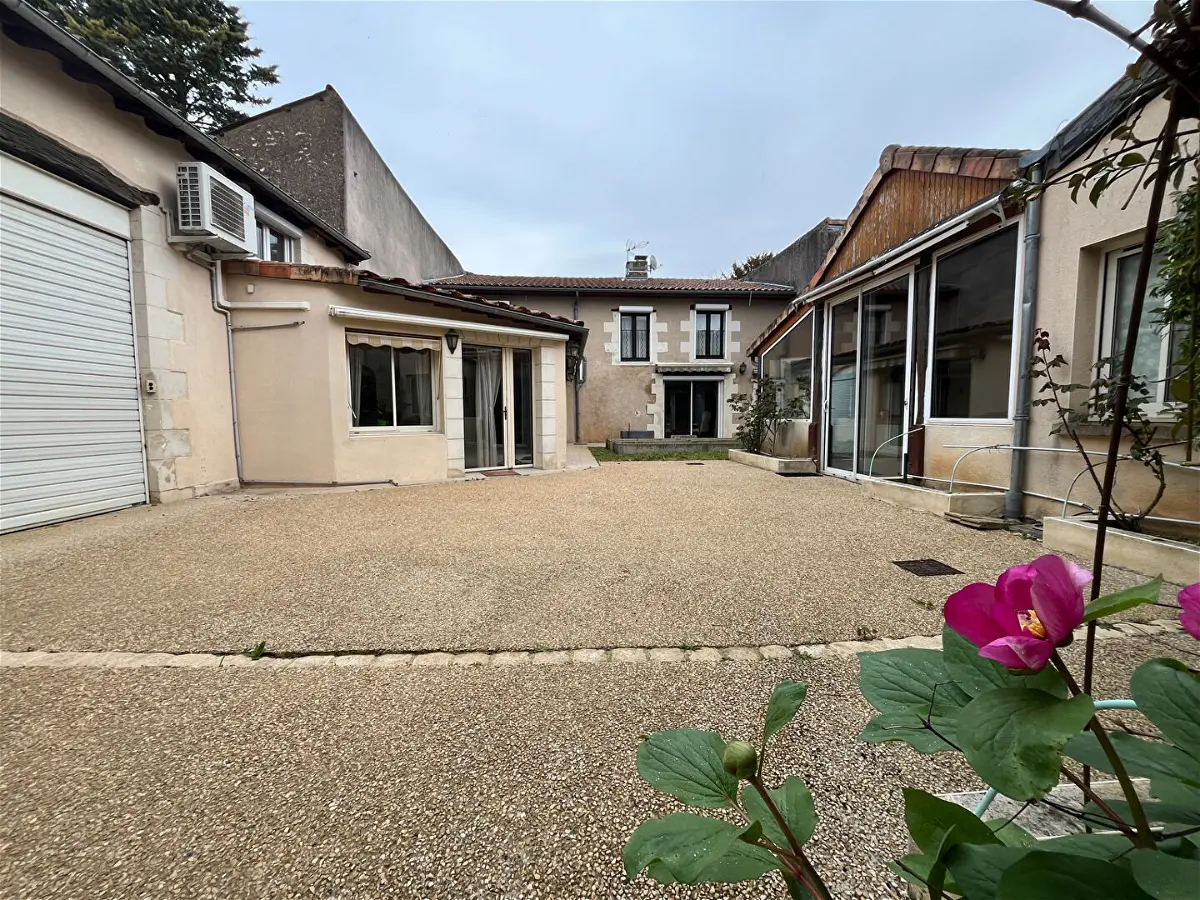 Achat maisonà NEUVILLE DE POITOU