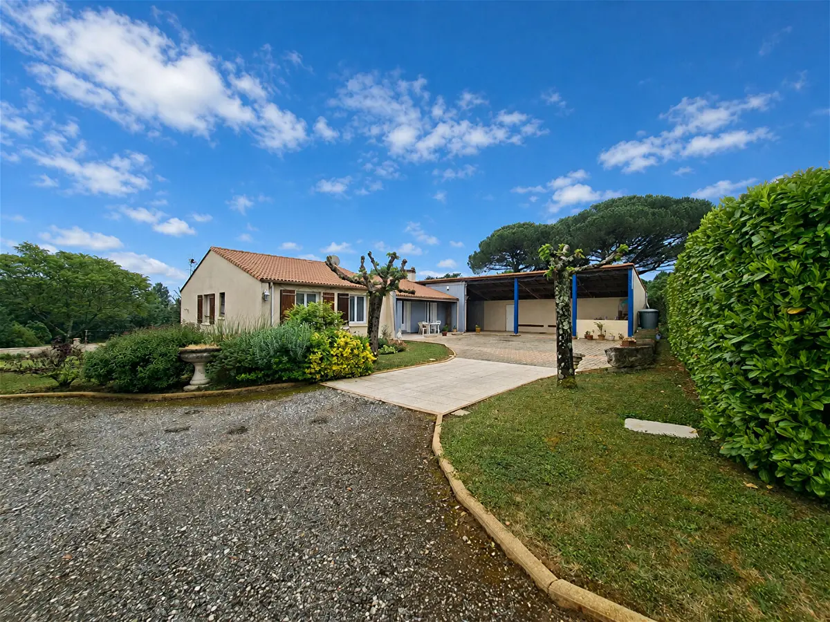 Achat maisonà SAINT GENIS DE SAINTONGE
