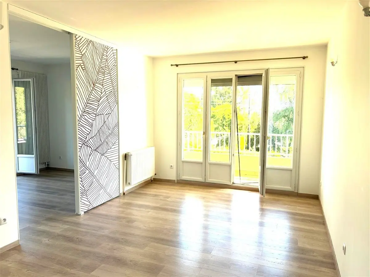 Appartement 3 pièces 66 m² · à Saint-Genis-Laval · 66 m² · 1 220 €/mois