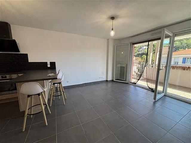 Appartement 2 pièces 41 m² · à Drap · 40,9 m² · 900 €/mois