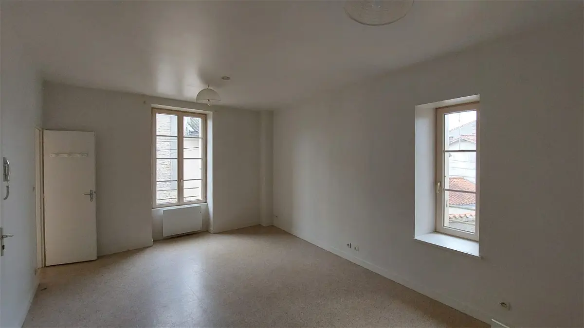 appartementà SAINT MAIXENT L ECOLE