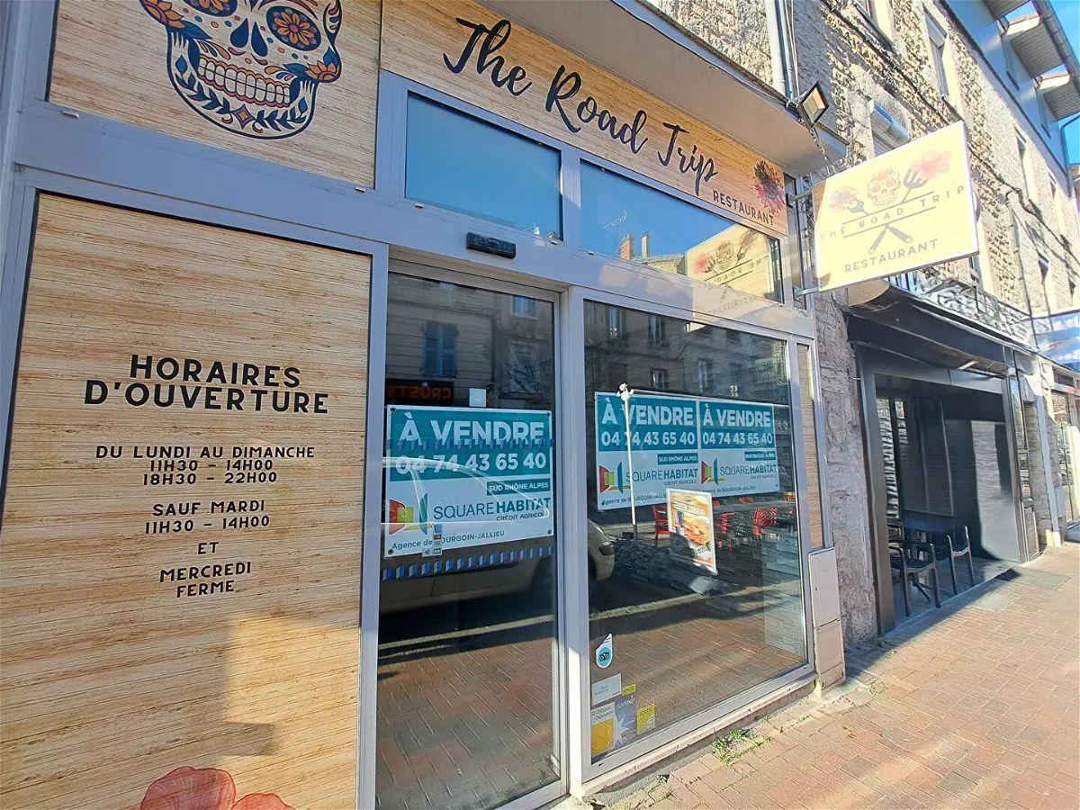 Achat local_commercialà BOURGOIN JALLIEU