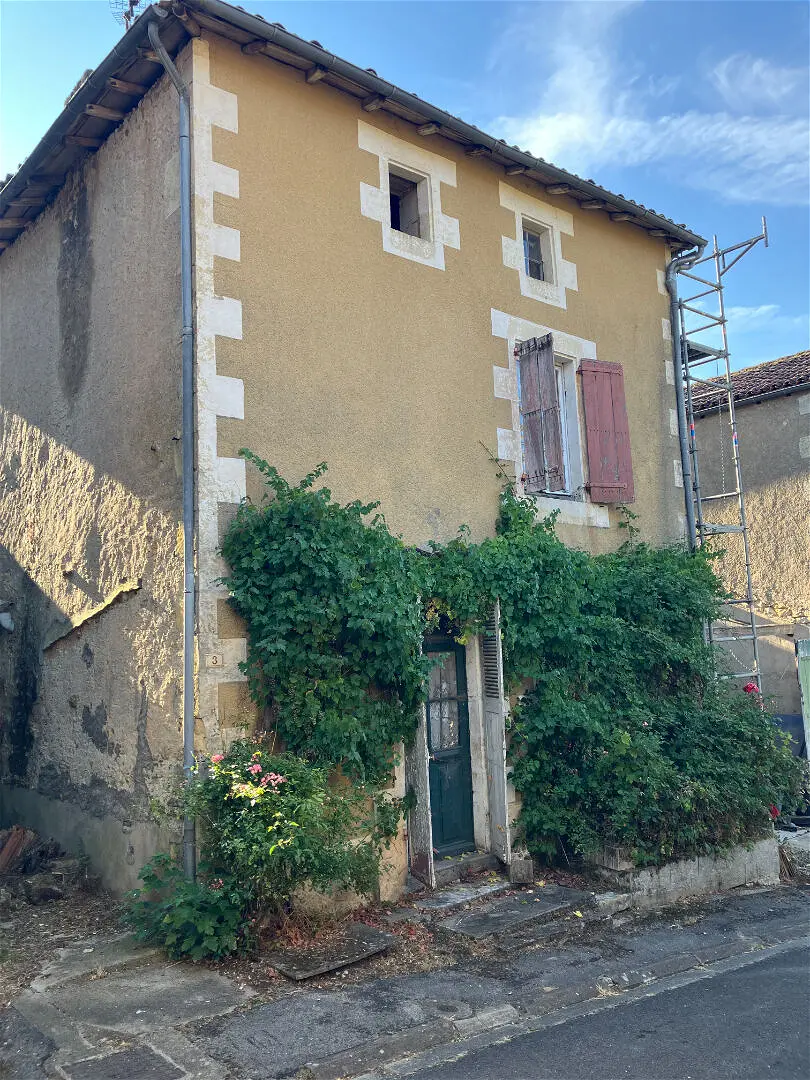Achat maisonà SOMMIERES DU CLAIN