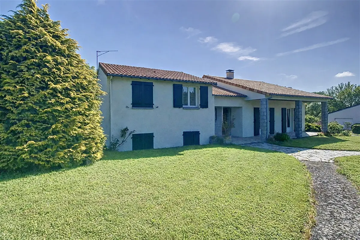 Achat maisonà NUEIL LES AUBIERS