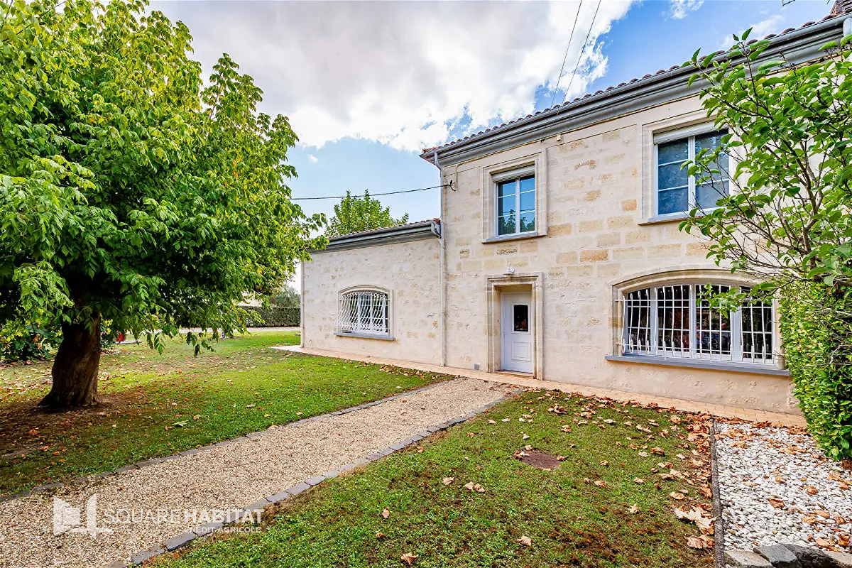 Maison 6 pièces 182 m² · à Saint Loubes 33450 · 181,8 m² · 499 500 €