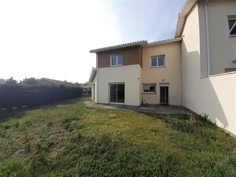 Appartement 4 pièces 100 m² · à Parentis-en-Born · 100,3 m² · 1 116 €/mois