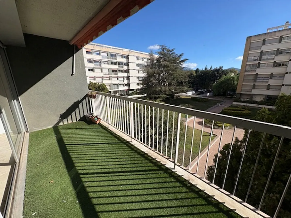 Appartement 4 pièces 95 m² · à Marseille 13008 · 95 m² · 375 000 €