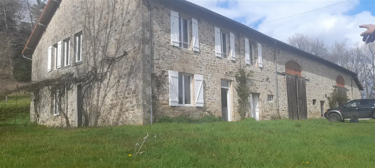 maisonà SAINT JOUVENT