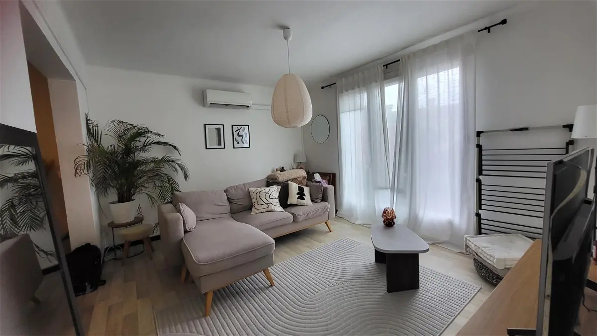 appartementà SALON DE PCE