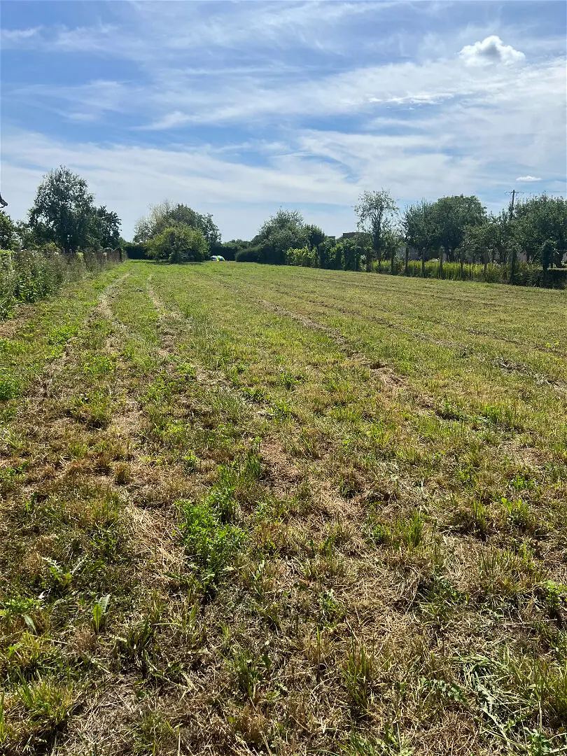Achat terrainà MONTS SUR GUESNES