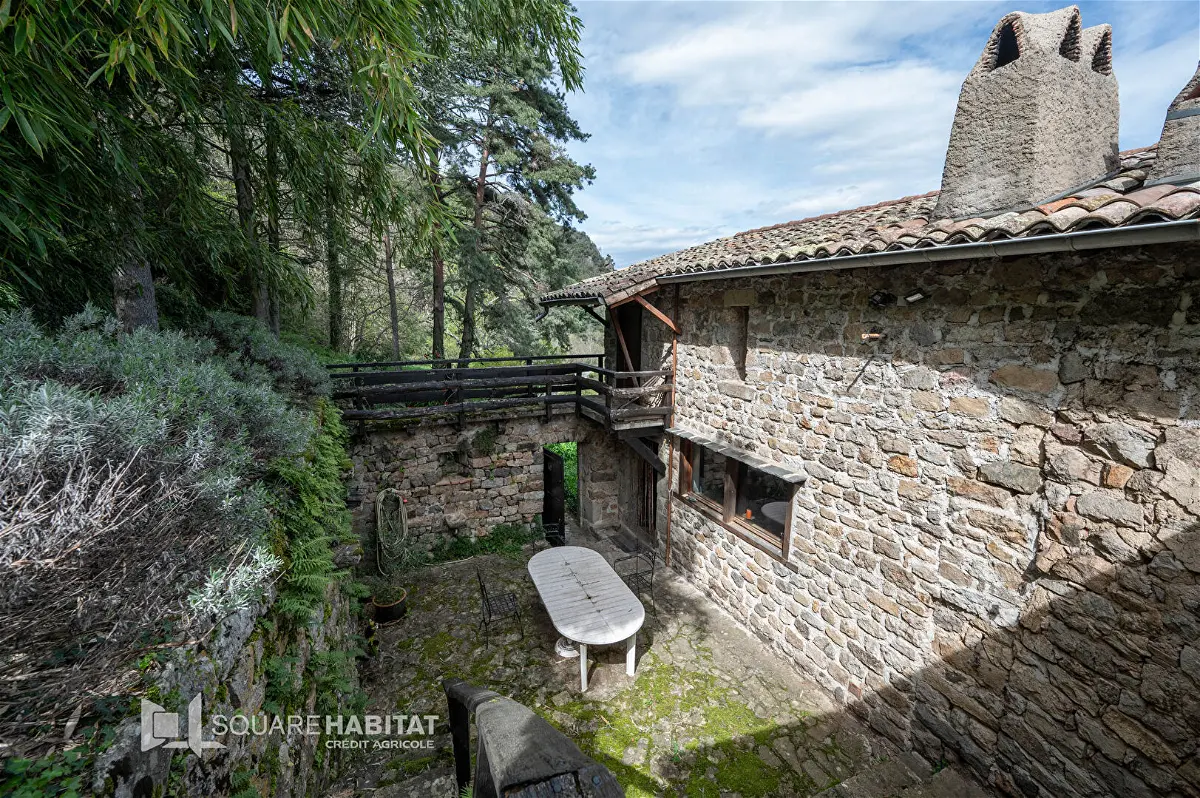 Achat maisonà SAINT SAUVEUR DE MONTAGUT